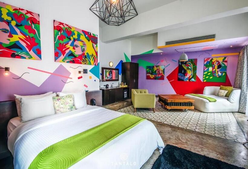 Tantalo Hotel Kitchen Roofbar