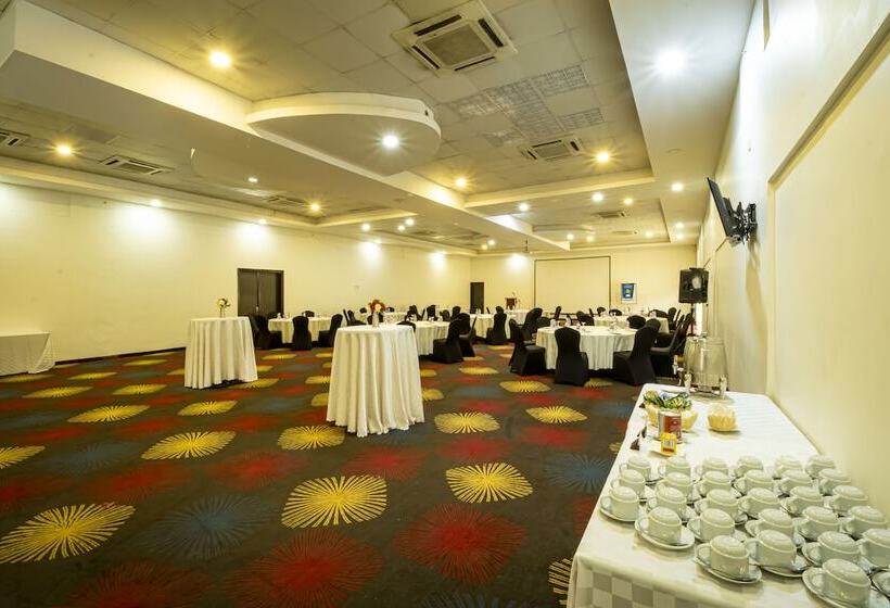 Alisa Hotel North Ridge