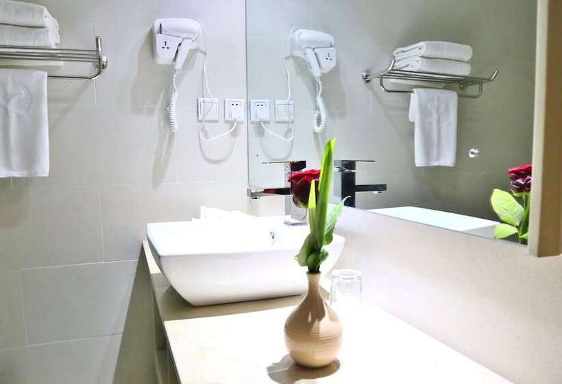 Alisa Hotel North Ridge