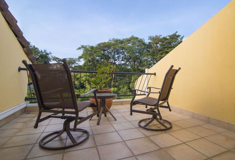 Apartotel & Suites Villas Del Rio