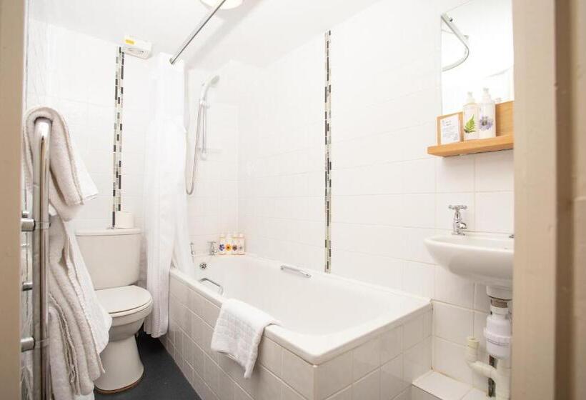 ベッドアンドブレックファースト Castle Inn