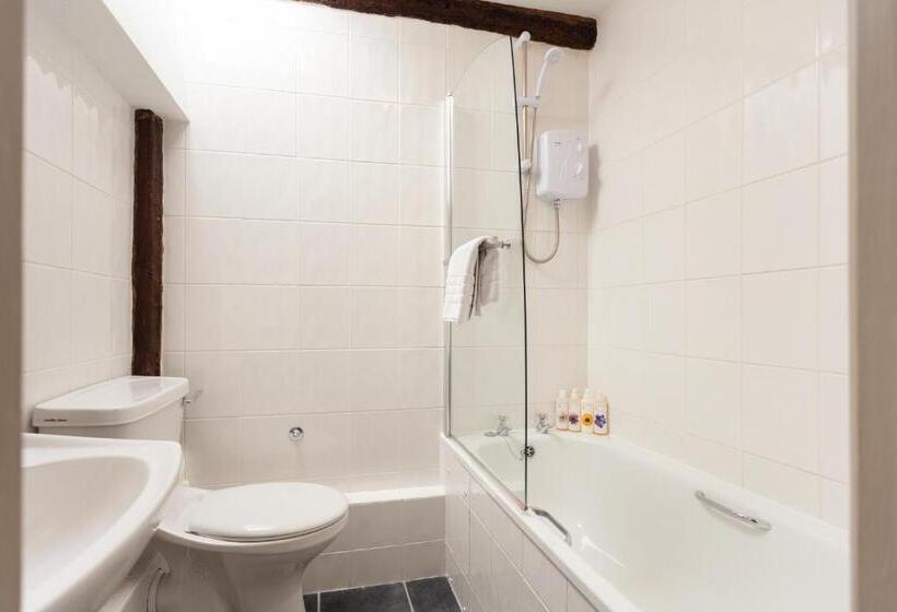 ベッドアンドブレックファースト Castle Inn