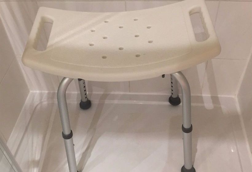 فندق Castle Farmhouse B & B