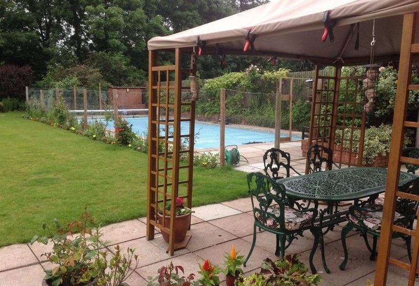 فندق Castle Farmhouse B & B