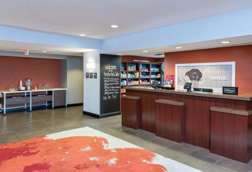 Hampton Inn & Suites Marshalltown
