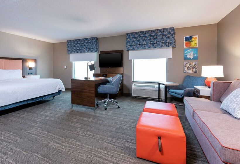 Hampton Inn & Suites Marshalltown