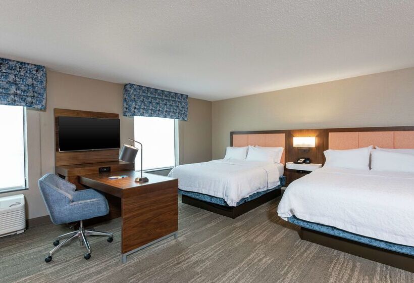 Hampton Inn & Suites Marshalltown
