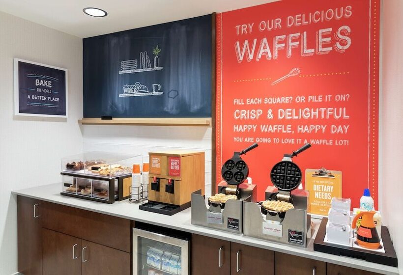 Hampton Inn & Suites Marshalltown