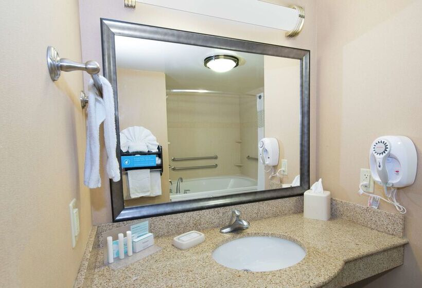 Hampton Inn Suites Scottsboro