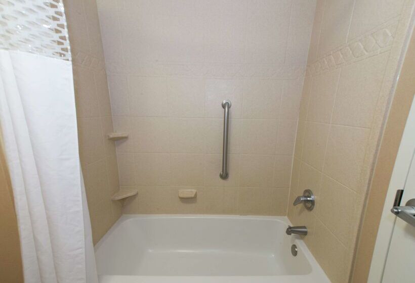 Hampton Inn Suites Scottsboro