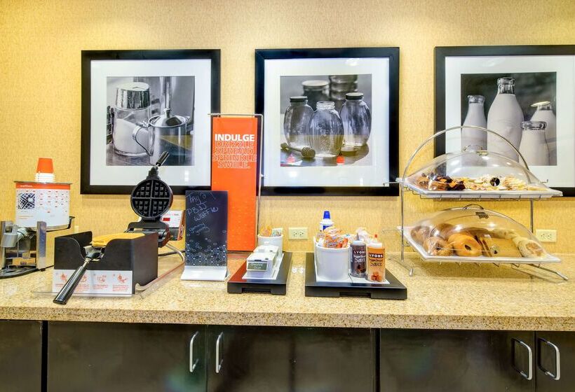 Hampton Inn Suites Scottsboro