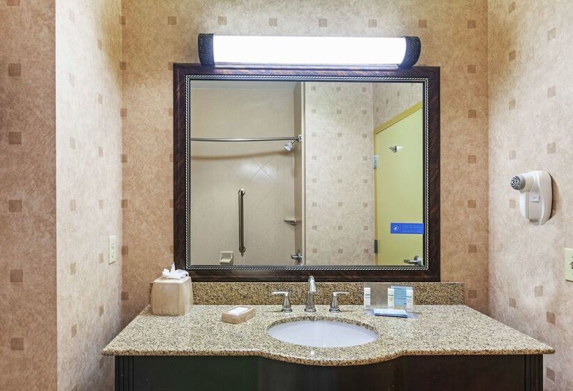 Hampton Inn & Suites Tulsa North/owasso