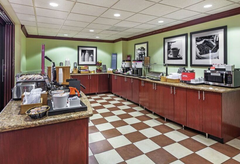 Hampton Inn & Suites Tulsa North/owasso