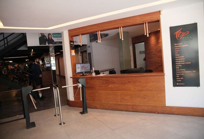 Отель Alameda Vitoria