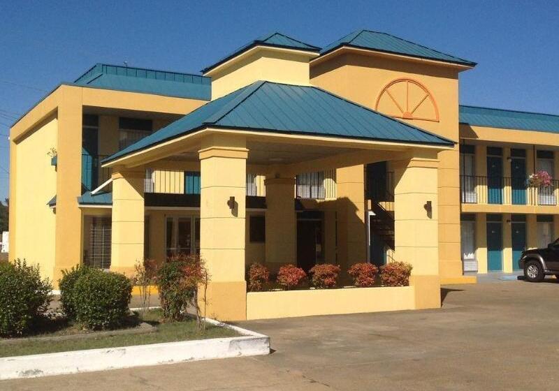 בית מלון כפרי America Best Value Inn Kosciusko