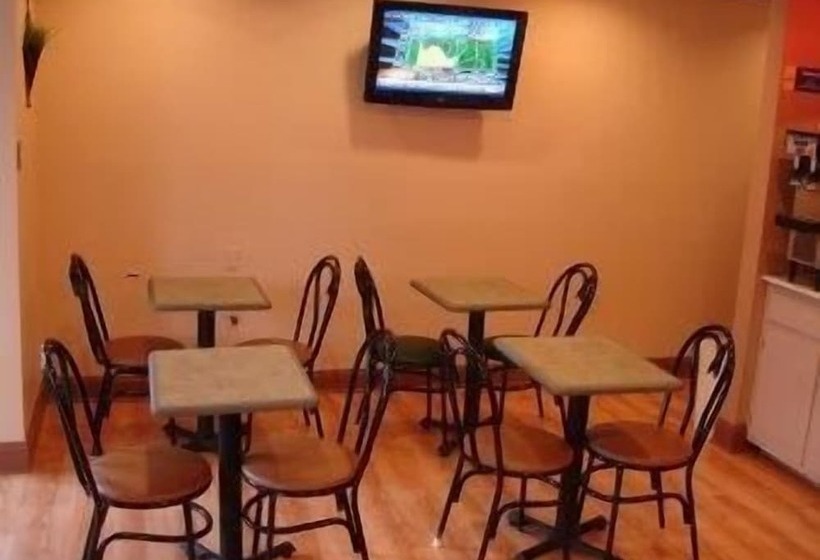 فندق America Best Value Inn Kosciusko