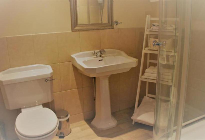 فندق Angel At Bourne