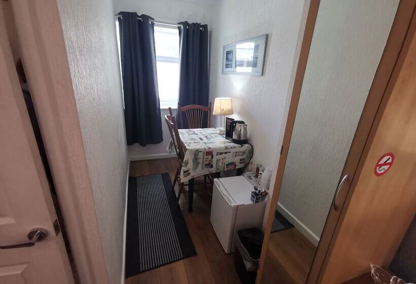 ホテル Aquarius B&b