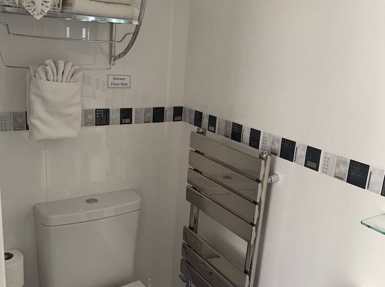 Отель Avonpark House