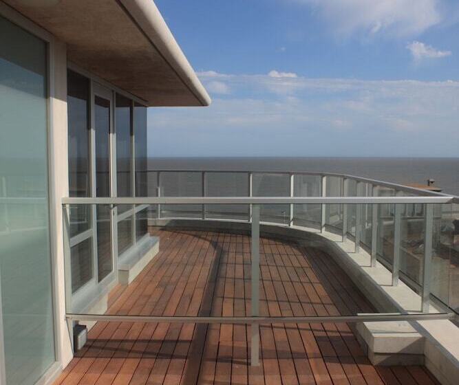 ホテル Axsur Design