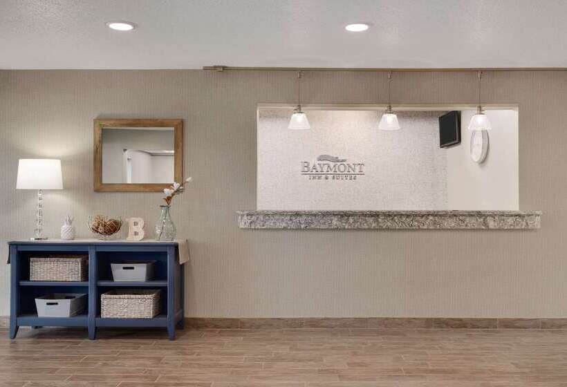 هتل Baymont By Wyndham Mt. Pleasant