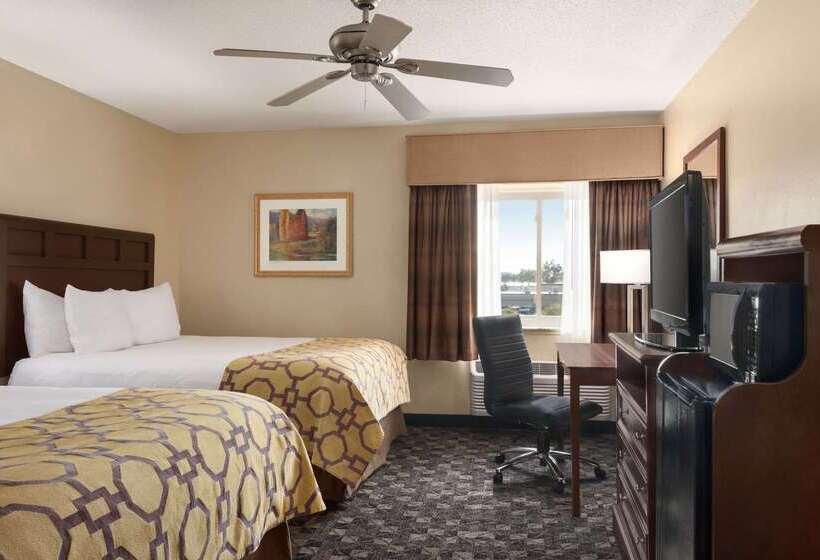 هتل Baymont By Wyndham Mt. Pleasant