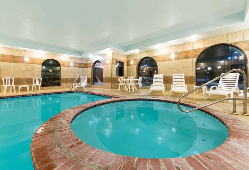 فندق Baymont By Wyndham Perryton