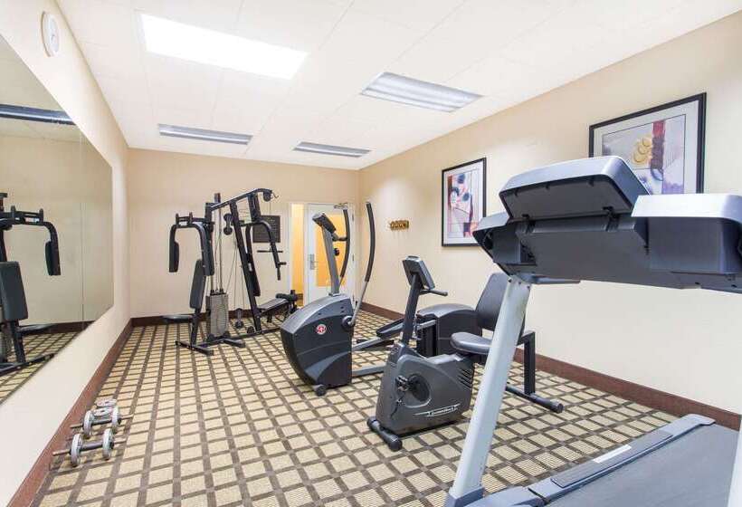 فندق Baymont By Wyndham Plymouth