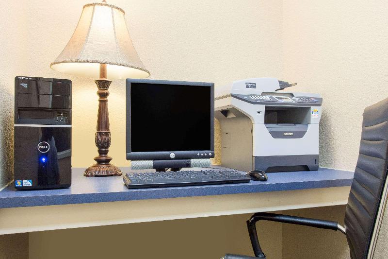 فندق Baymont By Wyndham Plymouth