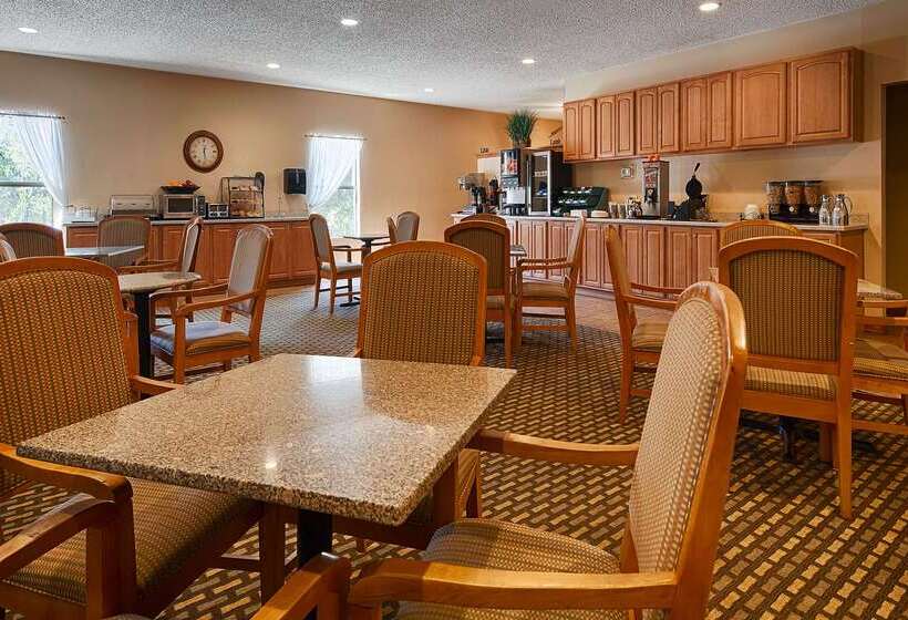 فندق Best Western Pine Springs Inn