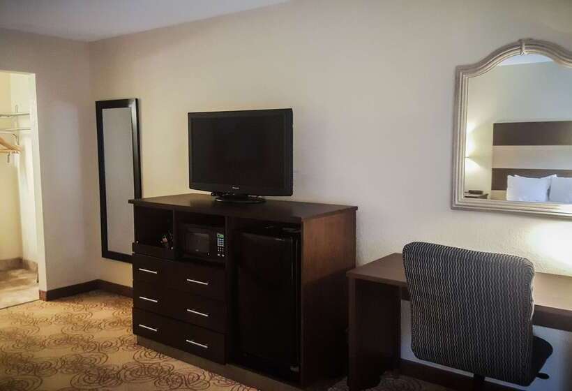 فندق Best Western Pine Springs Inn