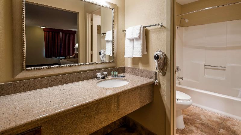 فندق Best Western Pine Springs Inn