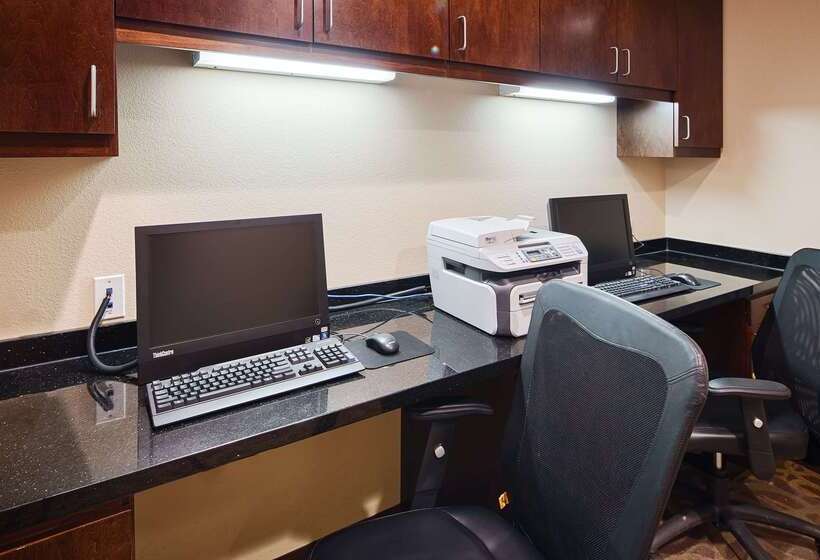 فندق Best Western Plus Desoto Inn & Suites