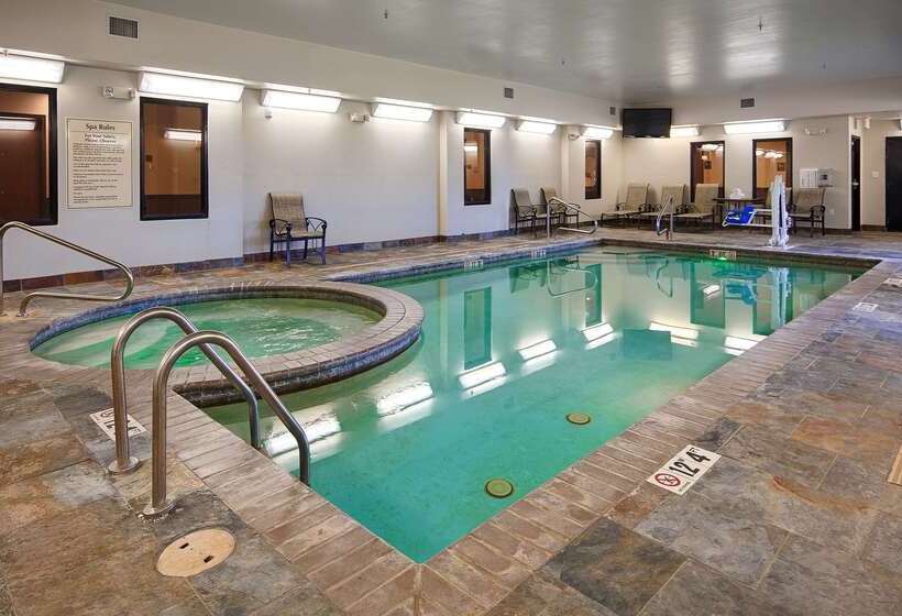 فندق Best Western Plus Desoto Inn & Suites