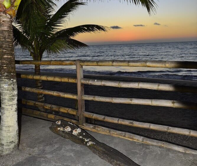 هتل Cabanas Isla Del Sol