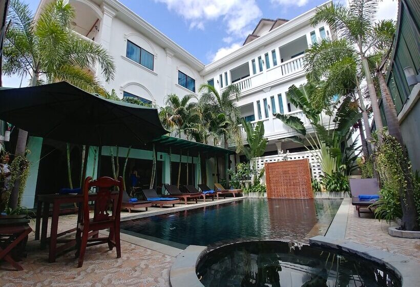 호텔 Central Night