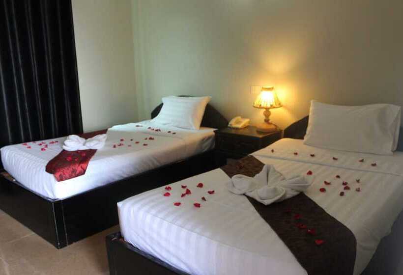 فندق Central Night