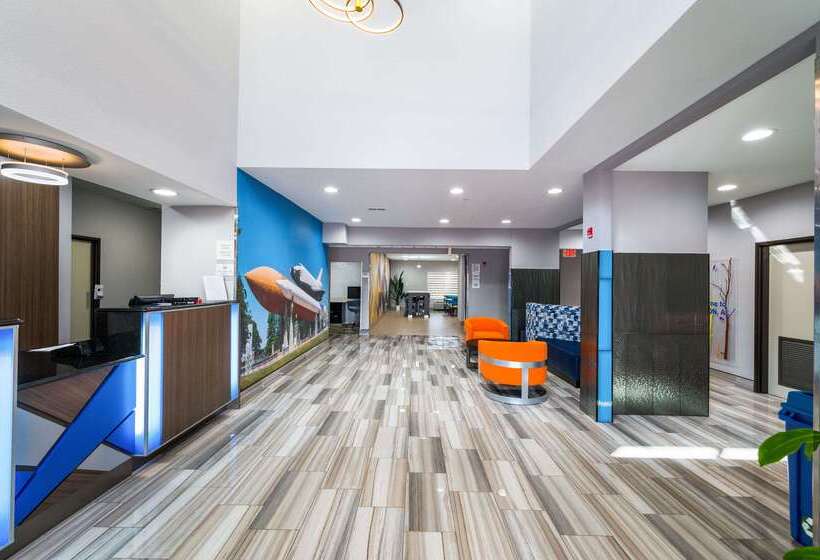 Отель Clarion Pointe Madisonhuntsville