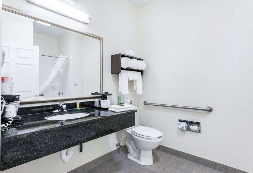 Отель Clarion Pointe Madisonhuntsville