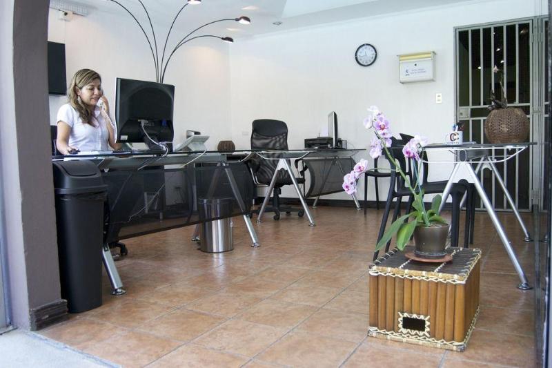 酒店 Colours Oasis Resort Adult Only