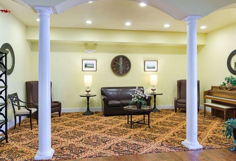 Отель Comfort Inn & Suites Orange   Montpelier