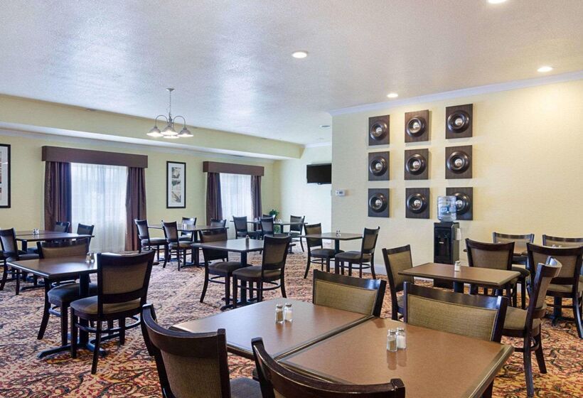 Отель Comfort Inn & Suites Orange   Montpelier