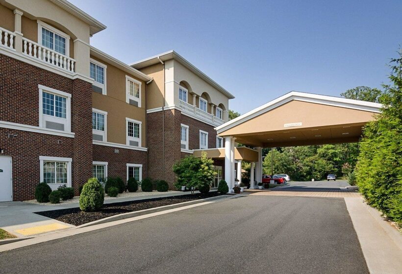 Отель Comfort Inn & Suites Orange   Montpelier