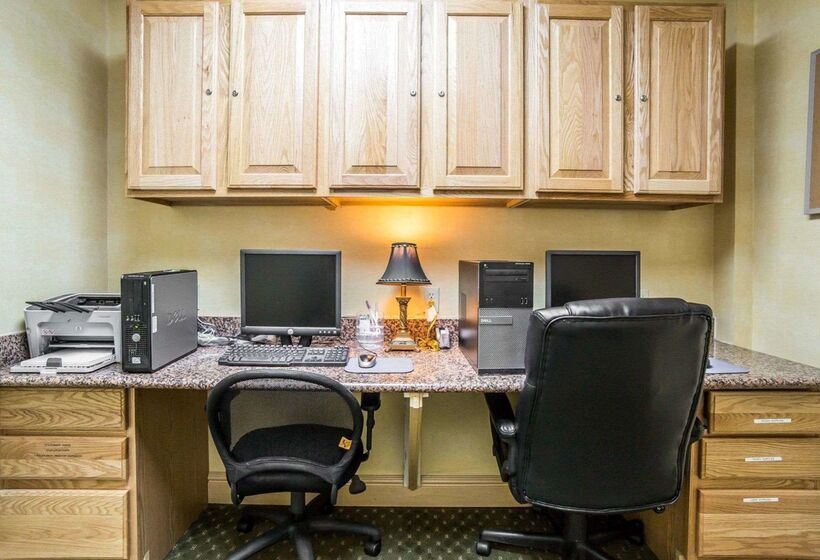 فندق Comfort Inn & Suites