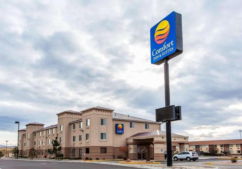 فندق Comfort Inn & Suites