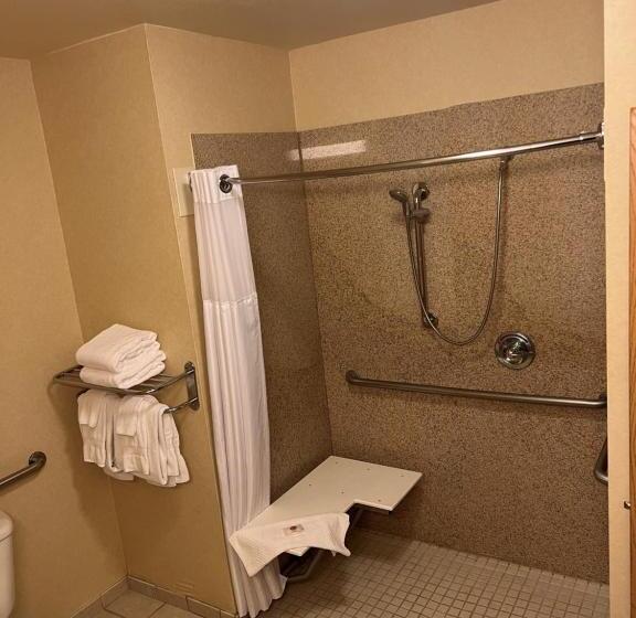 فندق Comfort Inn & Suites