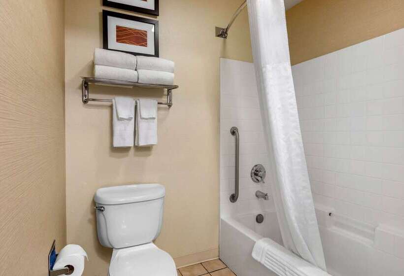 בית מלון כפרי Comfort Inn & Suites Murrieta Temecula Wine Country