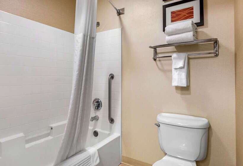 בית מלון כפרי Comfort Inn & Suites Murrieta Temecula Wine Country