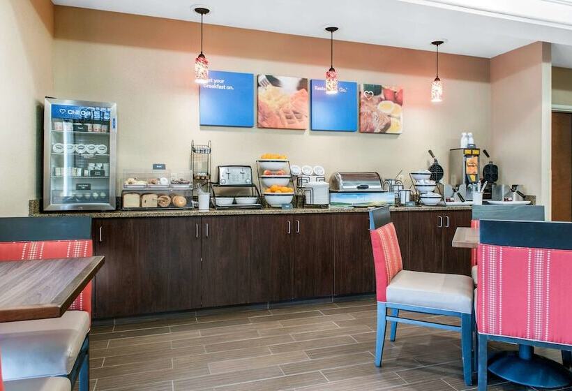 בית מלון כפרי Comfort Inn & Suites Porter Near Indiana Dunes