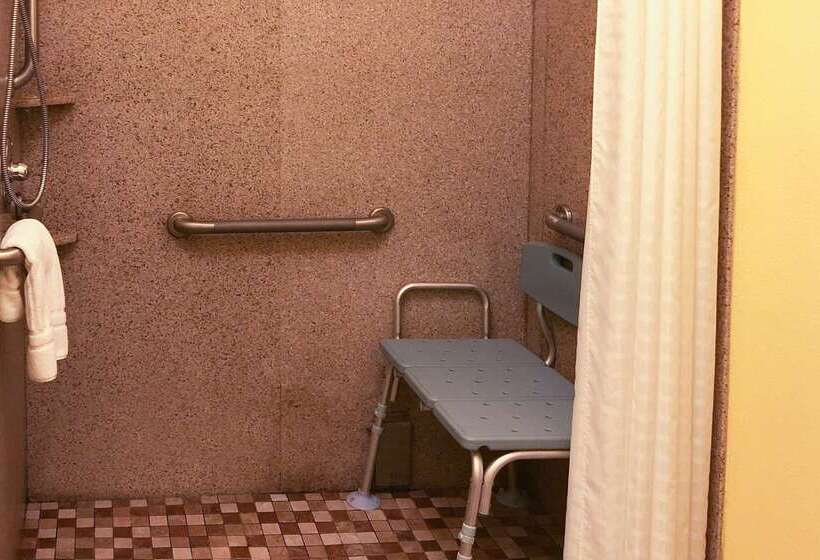 فندق Comfort Inn & Suites